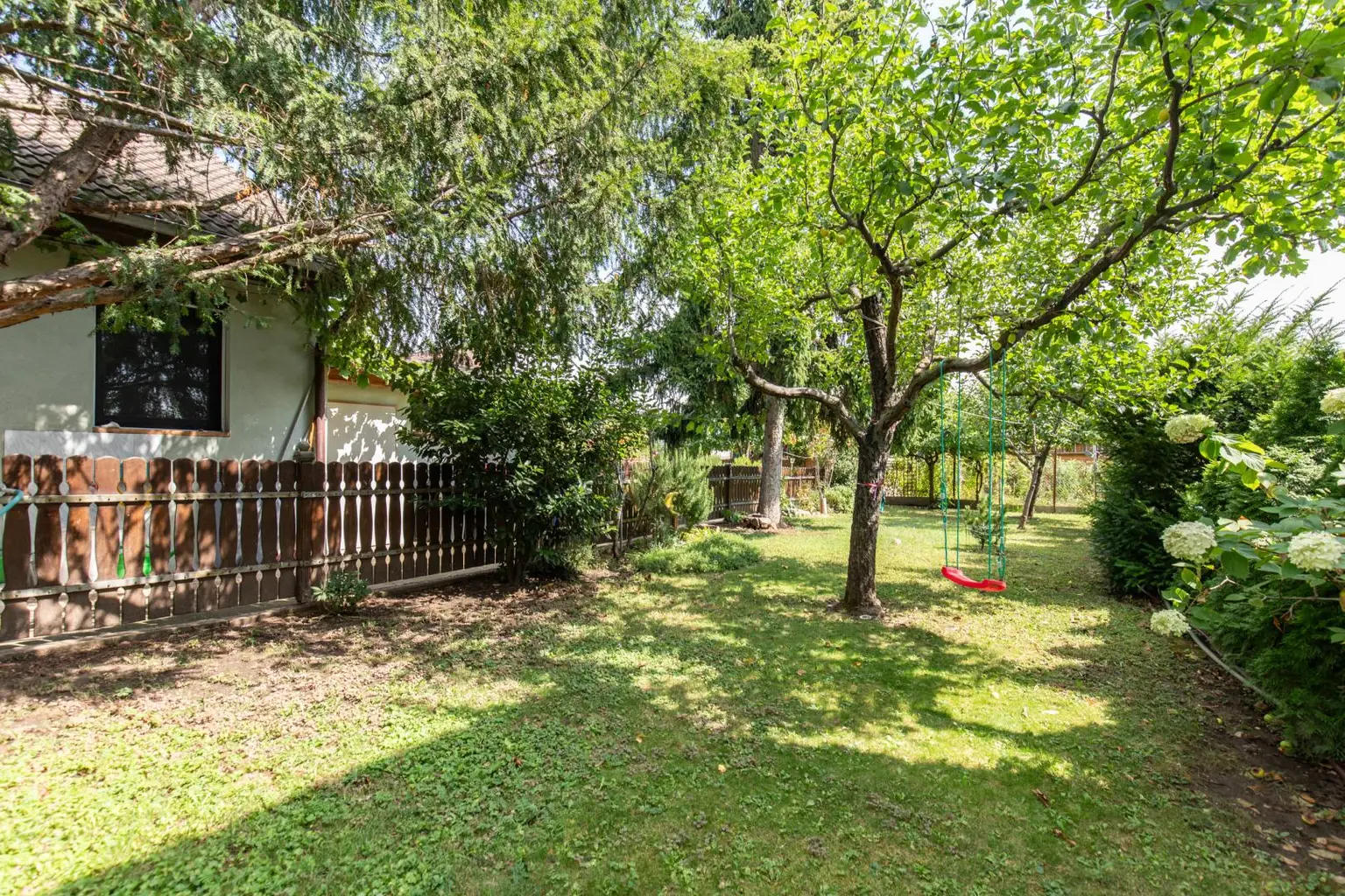 Platz für Ideen, Raum für Träume- Haus mit 2 Wohneinheiten und mit großem Garten in Gols