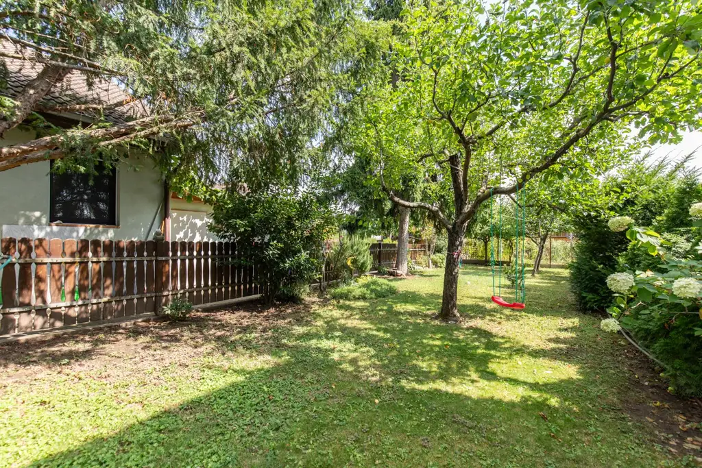 Platz für Ideen, Raum für Träume- Haus mit 2 Wohneinheiten und mit großem Garten in Gols