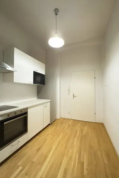 Exklusives Altbau-Juwel im 2. Bezirk – großzügige 6-Zimmer-Wohnung