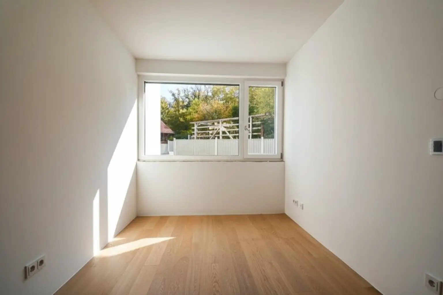 THE UNIQUE HILL SIDE RESIDENCES