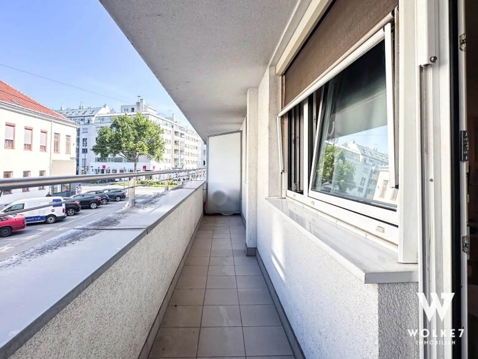Zu vermieten: 1-Zimmer | großer Balkon | Hoßplatz 25er 26er | Keine Ablöse