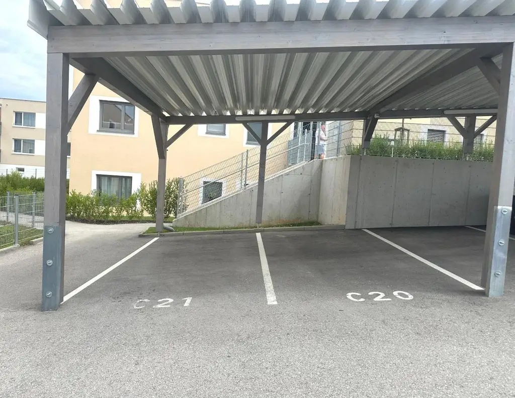 Vermietete Anlegerwohnung mit Garten - moderne Wohnqualität in ruhiger Lage