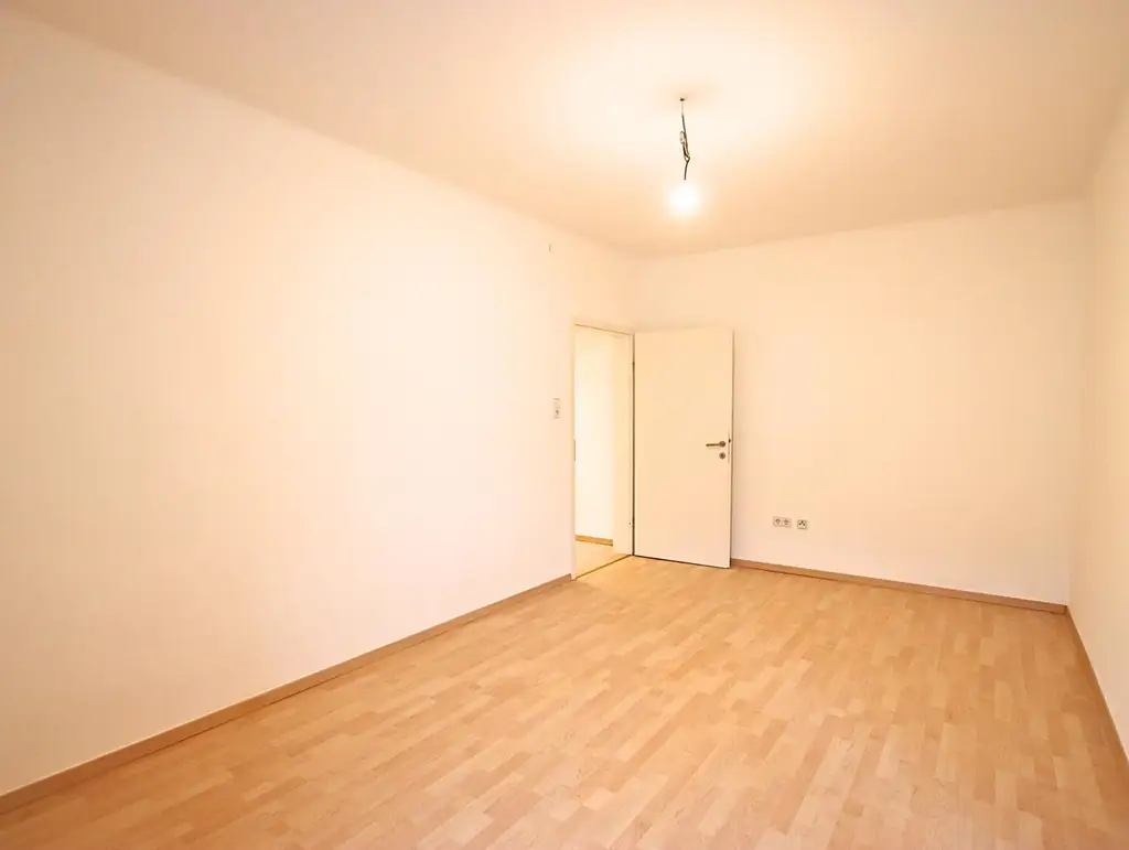 Attraktives Miethaus mit Garten und vielseitigen Nutzungsmöglichkeiten!
