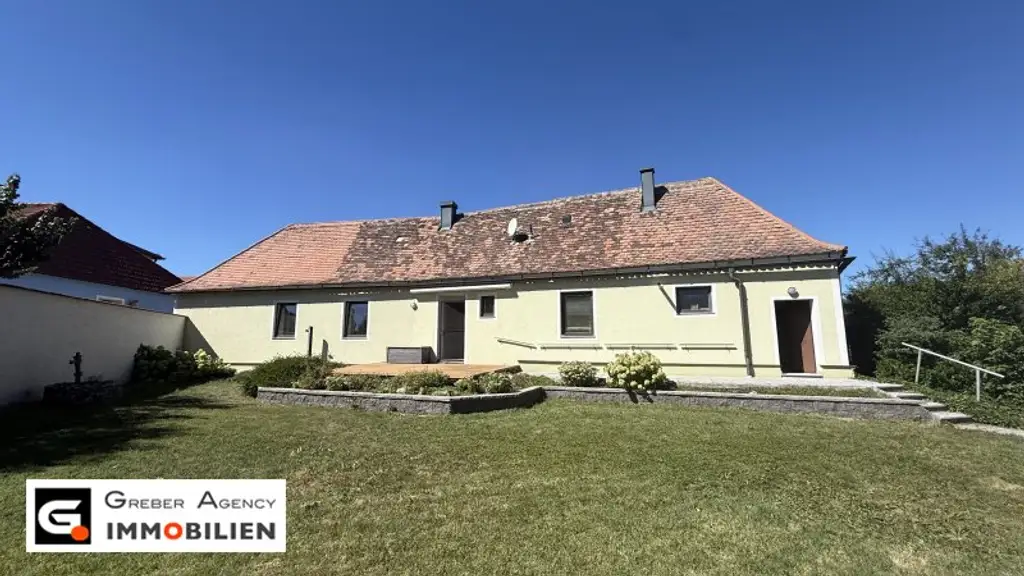 Traumhaftes Bauernhaus, riesiges Grundstück, absolute Ruhelage