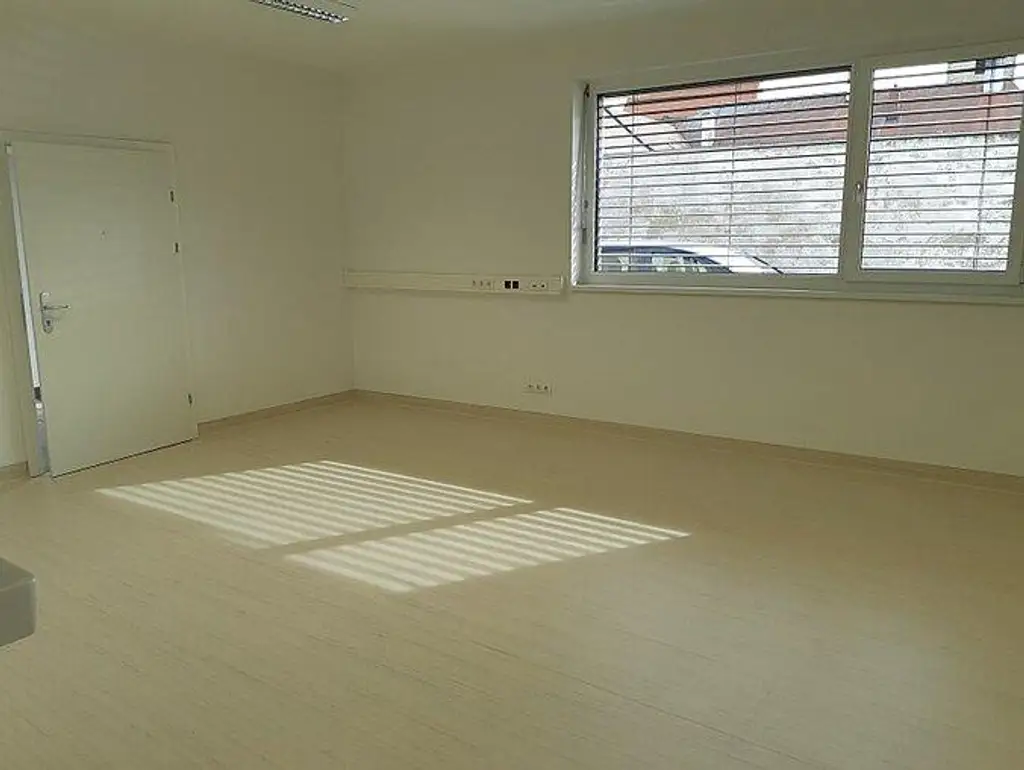 Schöne Räumlichkeiten für Ihre Praxis - Arztpraxis, Ordination, Kanzlei, Büro, Lokal, Therapie - Gruppen oder Ähnlichem...