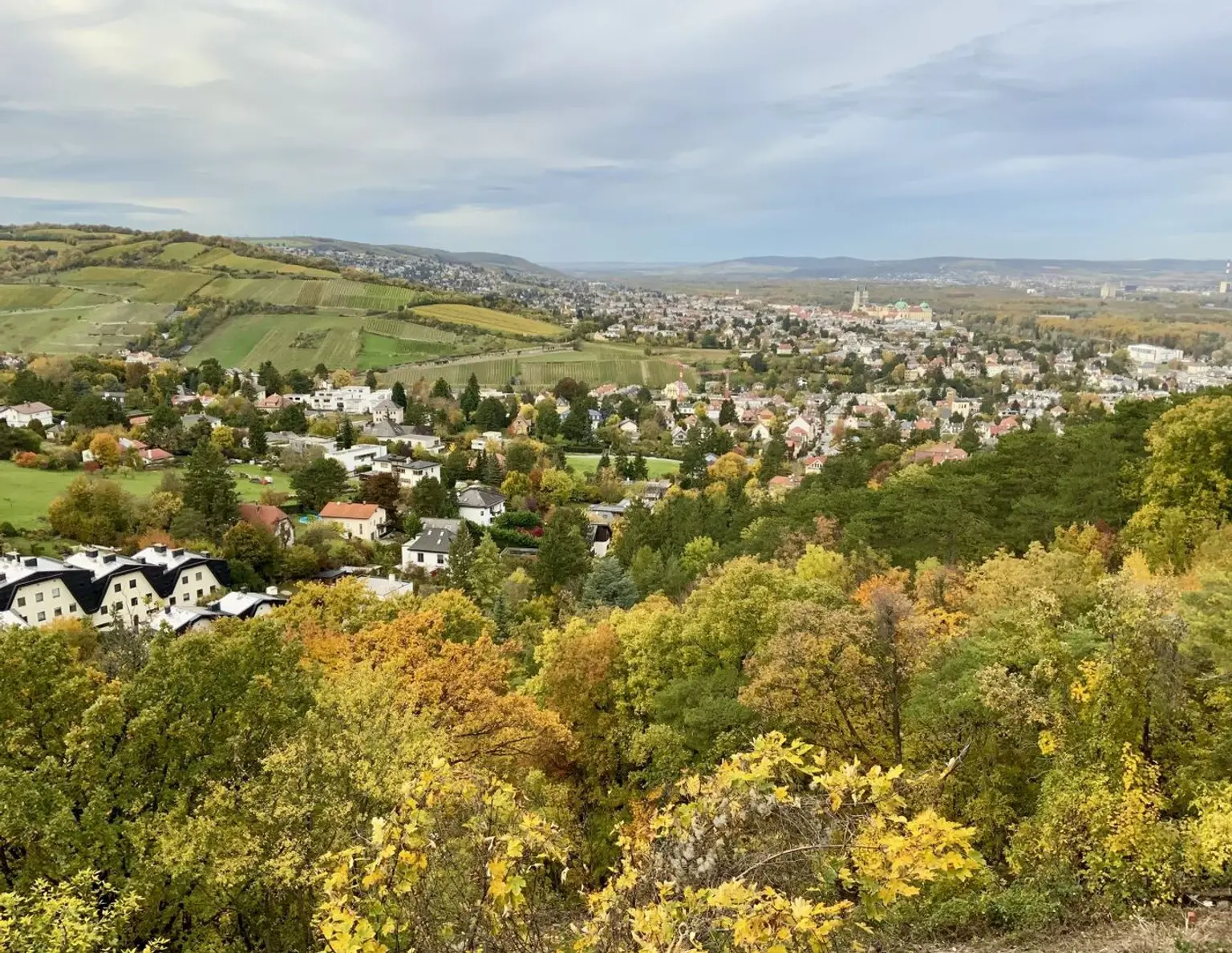 Idyllisches Baugrundstück in Klosterneuburg - Ihr Eigenheim mit Fernblick!