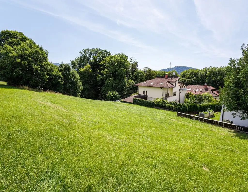 Aus 1 mach 2: teilbares Baugrundstück in sonniger Naturlage, Salzburg - Itzling