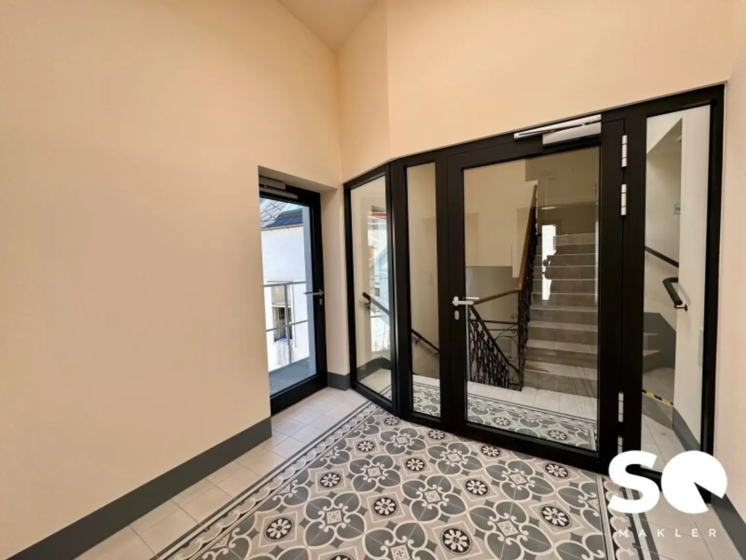 #SQ - ERSTBEZUG NÄHE SCHÖNBRUNN! STILVOLLE DACHGESCHOSSWOHNUNG MIT 2 TERRASSEN
