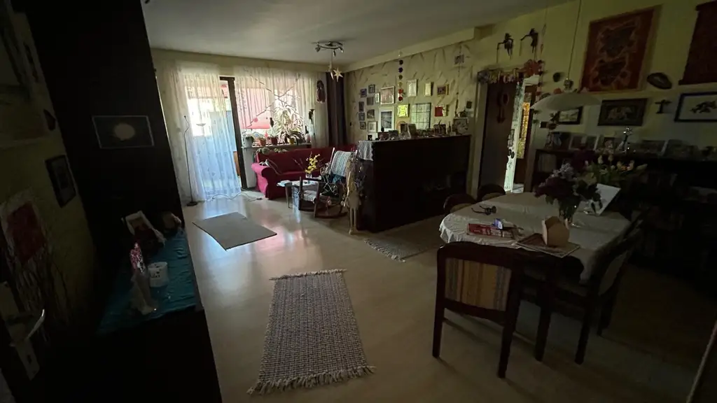 Geräumige 4-Zimmer-Wohnung mit Loggia & TG-Platz zu verkaufen