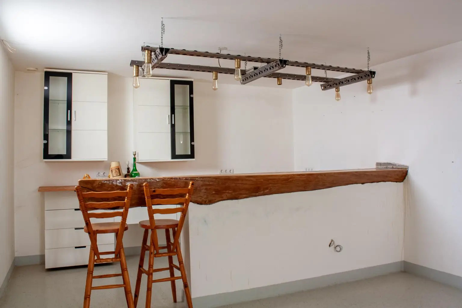 Kellerraum Barbereich