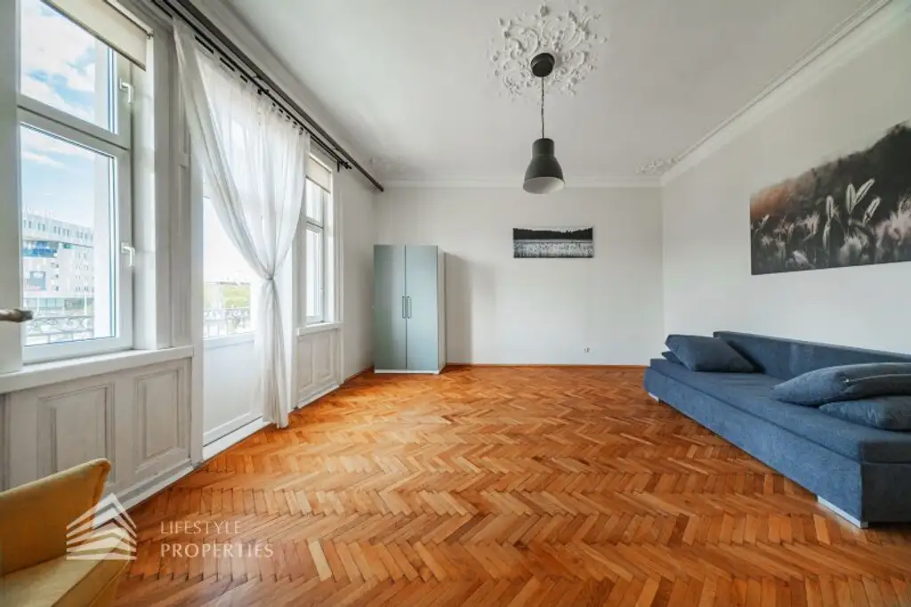 Schöne 2-Zimmer Wohnung mit Balkon, Nähe Westbahnhof