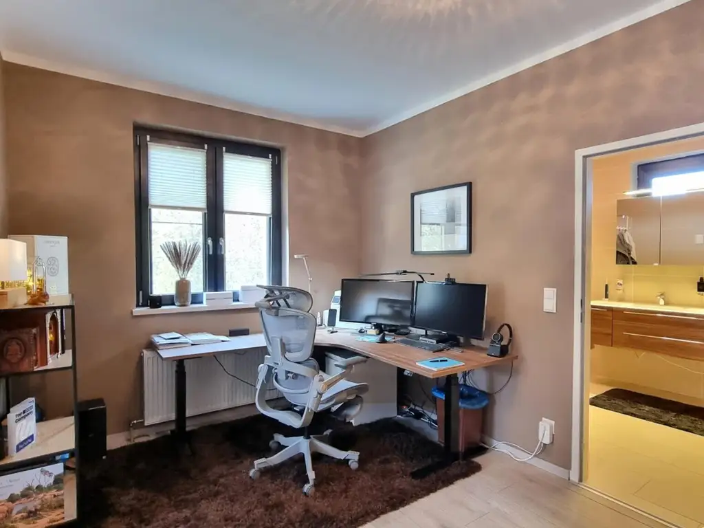 FAMILIENDOMIZIL MIT SCHWIMMTEICH