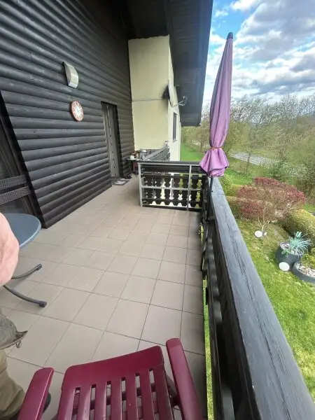 Eigennutzen oder Vermieten: Modernisiertes Zweifamilienhaus 195m² mit 6 Zimmern in verkehrsgünstiger Lage zur St Veiter Strasse , in Kärnten  € 419.000