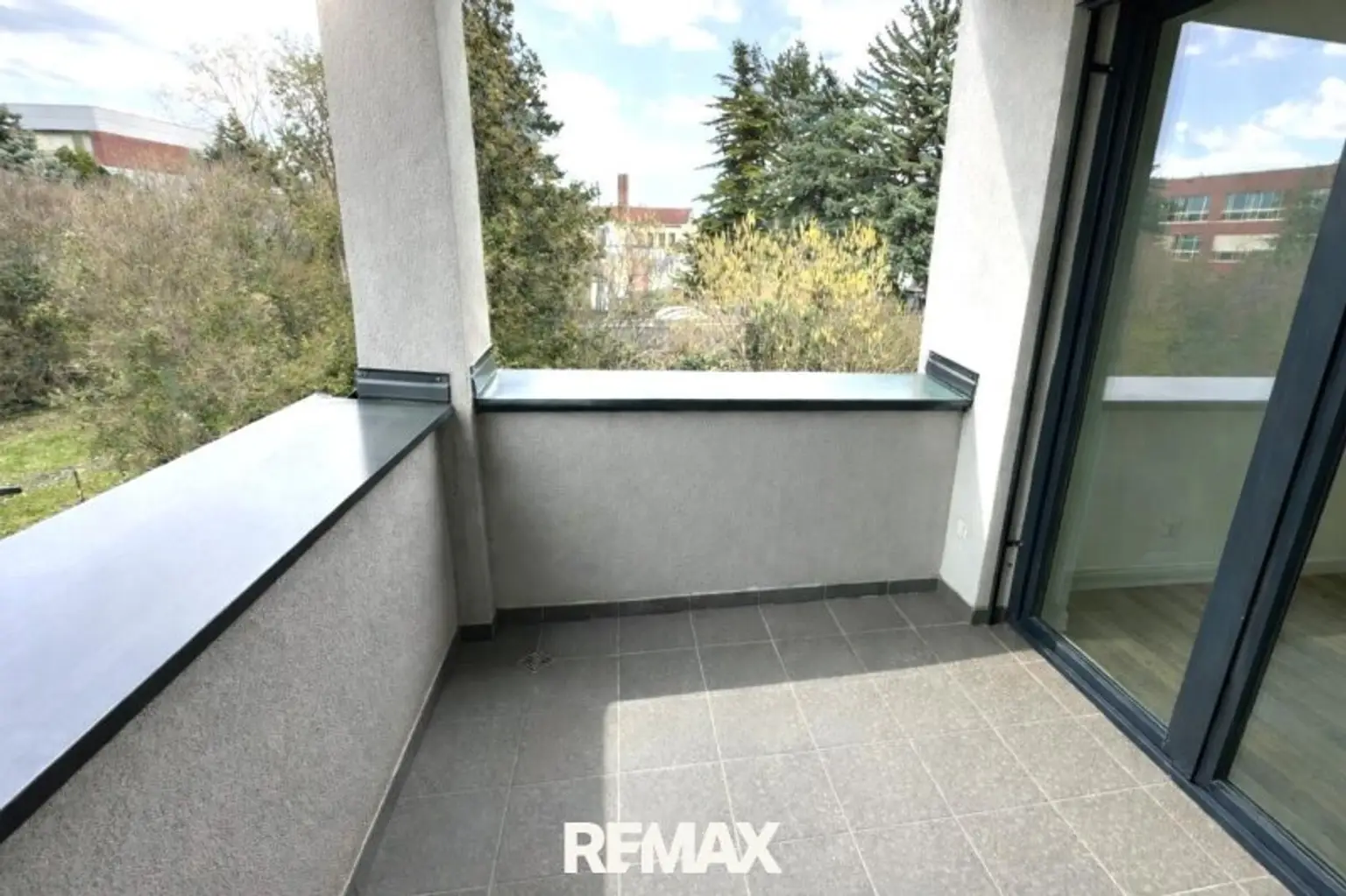 09 Loggia