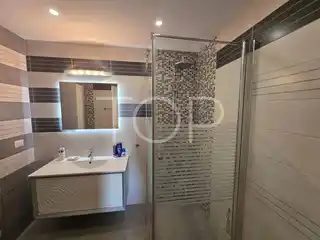 d06cbb33-d50d-444e-b099-0262e7ab6e37