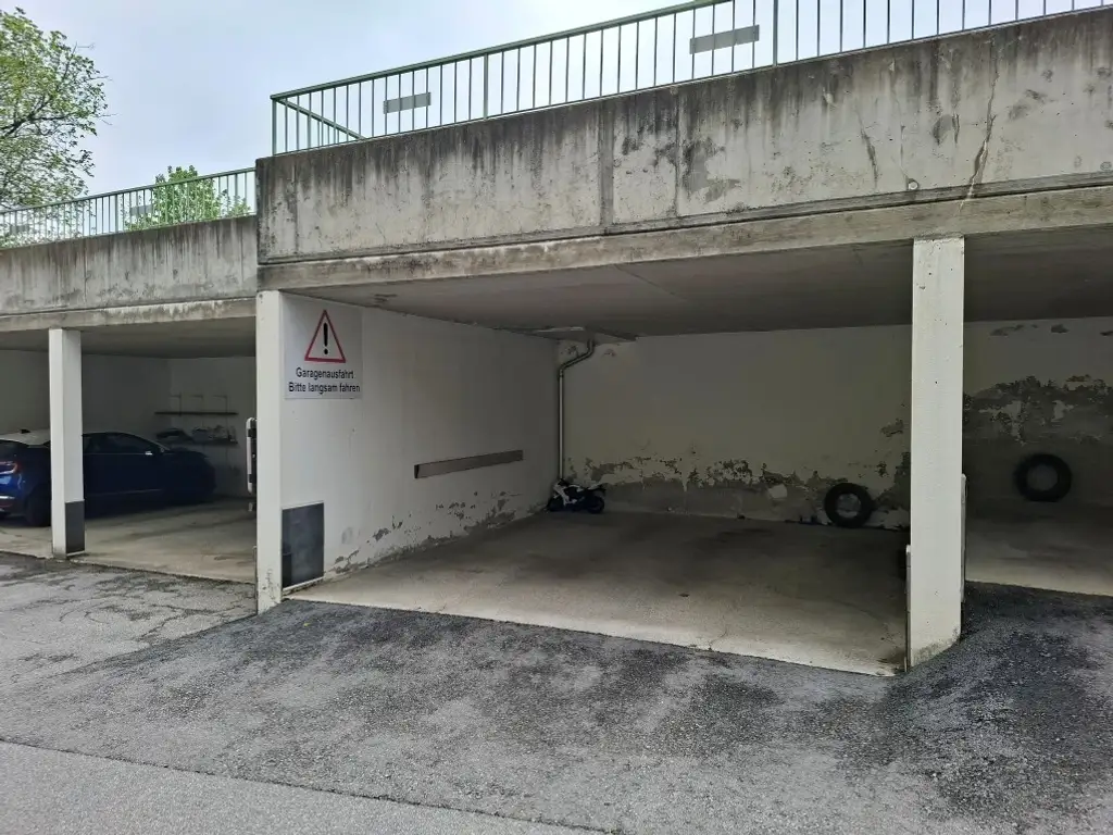 Möblierte 3-Zimmer-Wohnung mit Loggia und Carport in Mürzzuschlag zu mieten !