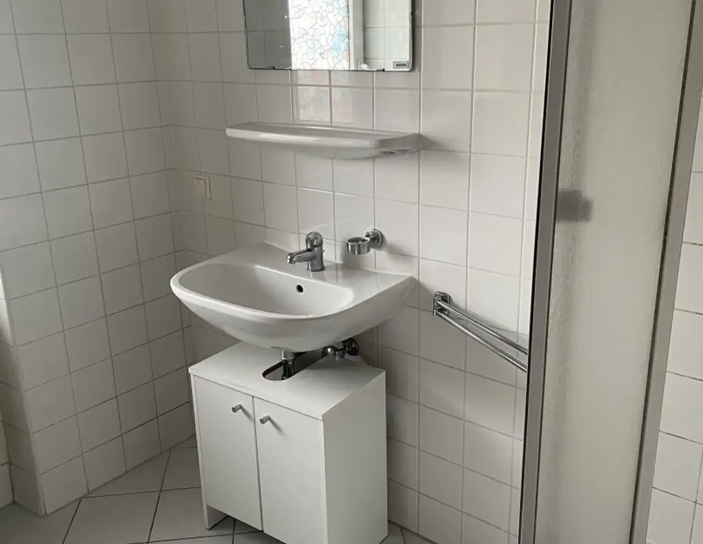 2-Zimmer-Wohnung - WG-geeignet, mit Balkon