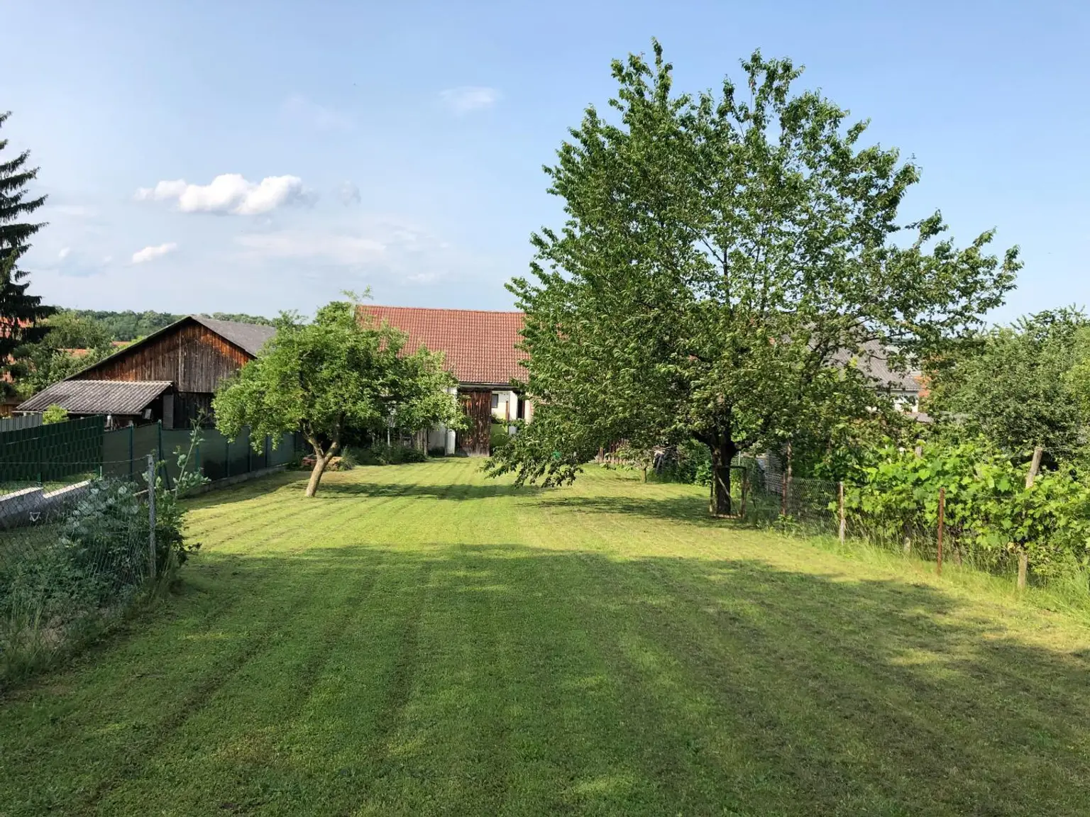Garten  Ansicht zum Stadl