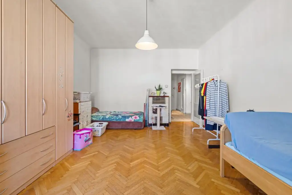 Verkauf mit Wohnrecht/ Investchance/ 3 Zimmer+Loggia in 1030 Wien