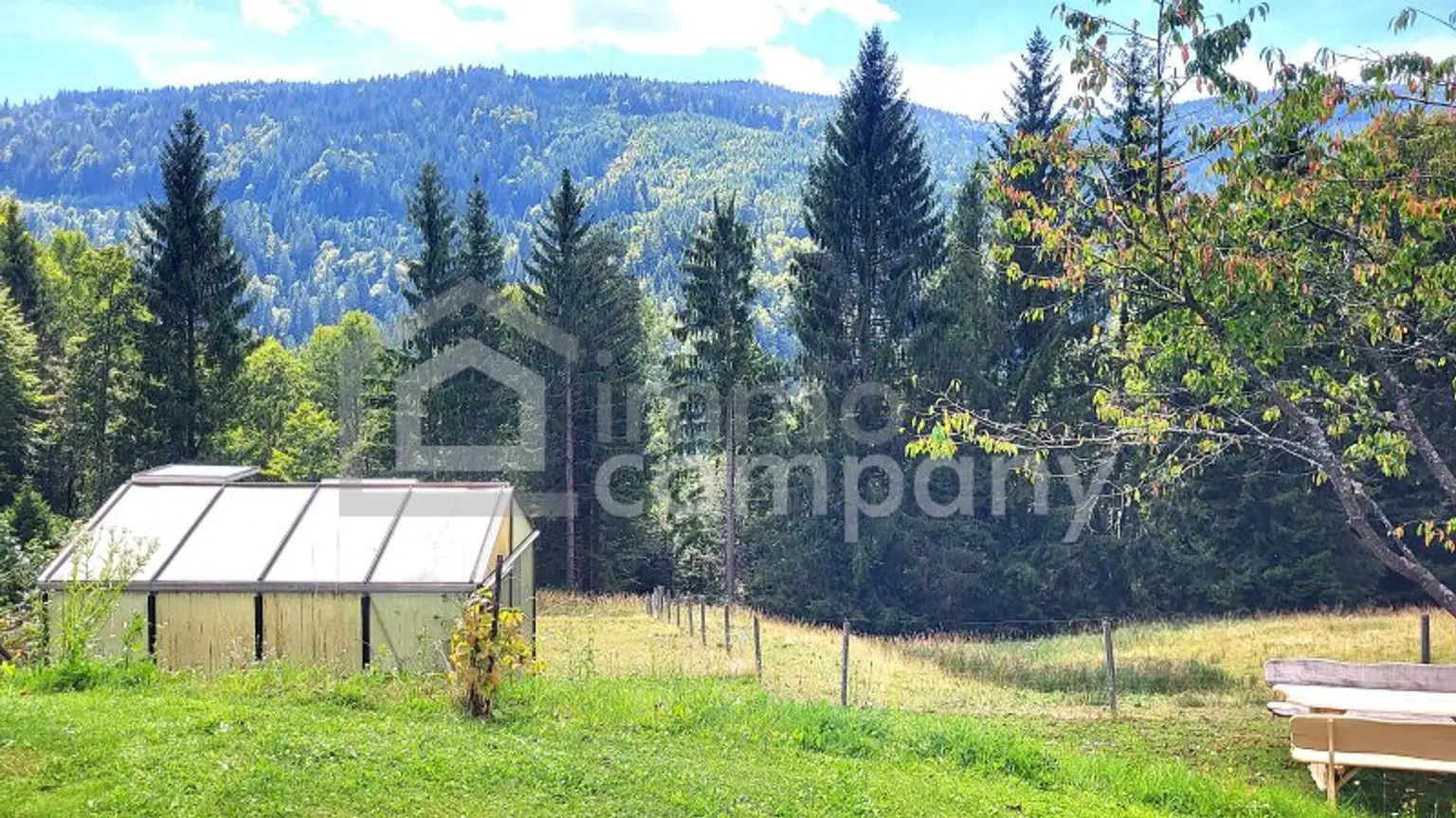 Wohnen direkt am Waldrand mit Panoramablick