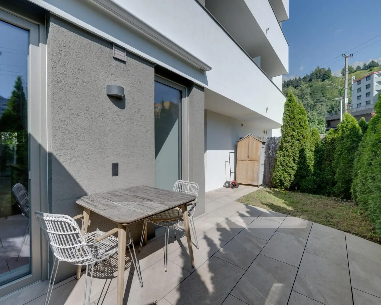 Lage & Komfort – Familienwohnung mit Gartenanteil & zwei Terrassen