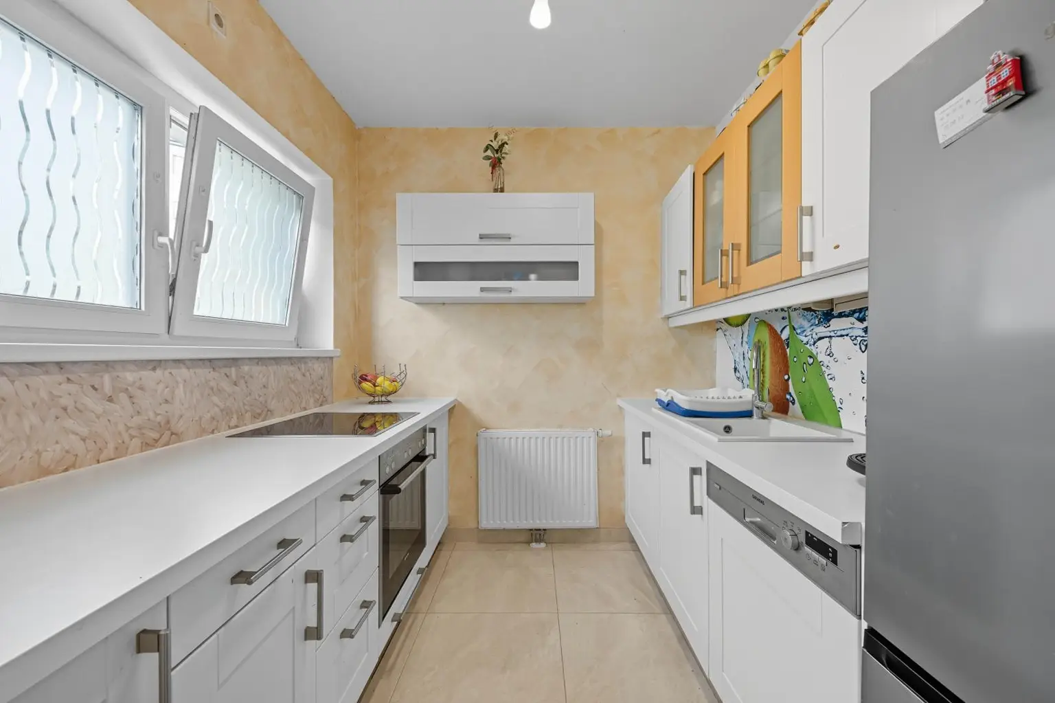 Neuwertige 4-Zimmer Wohnung mit Terrasse und Tiefgaragenplatz in Korneuburg!