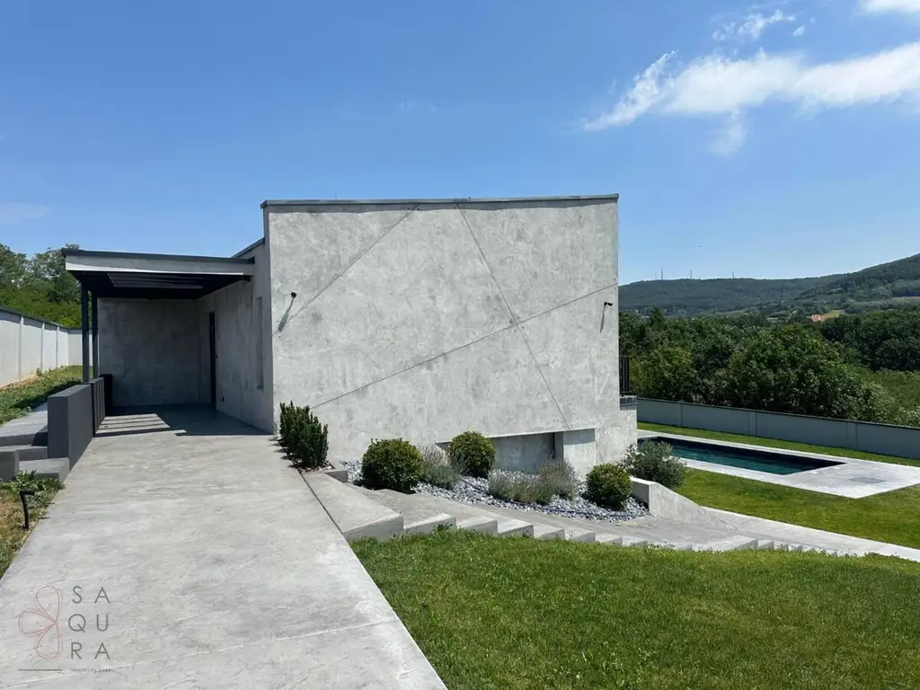 Exklusive Familienvilla mit Pool – Luxus und Natur im Einklang, Kosmaj – Rogača