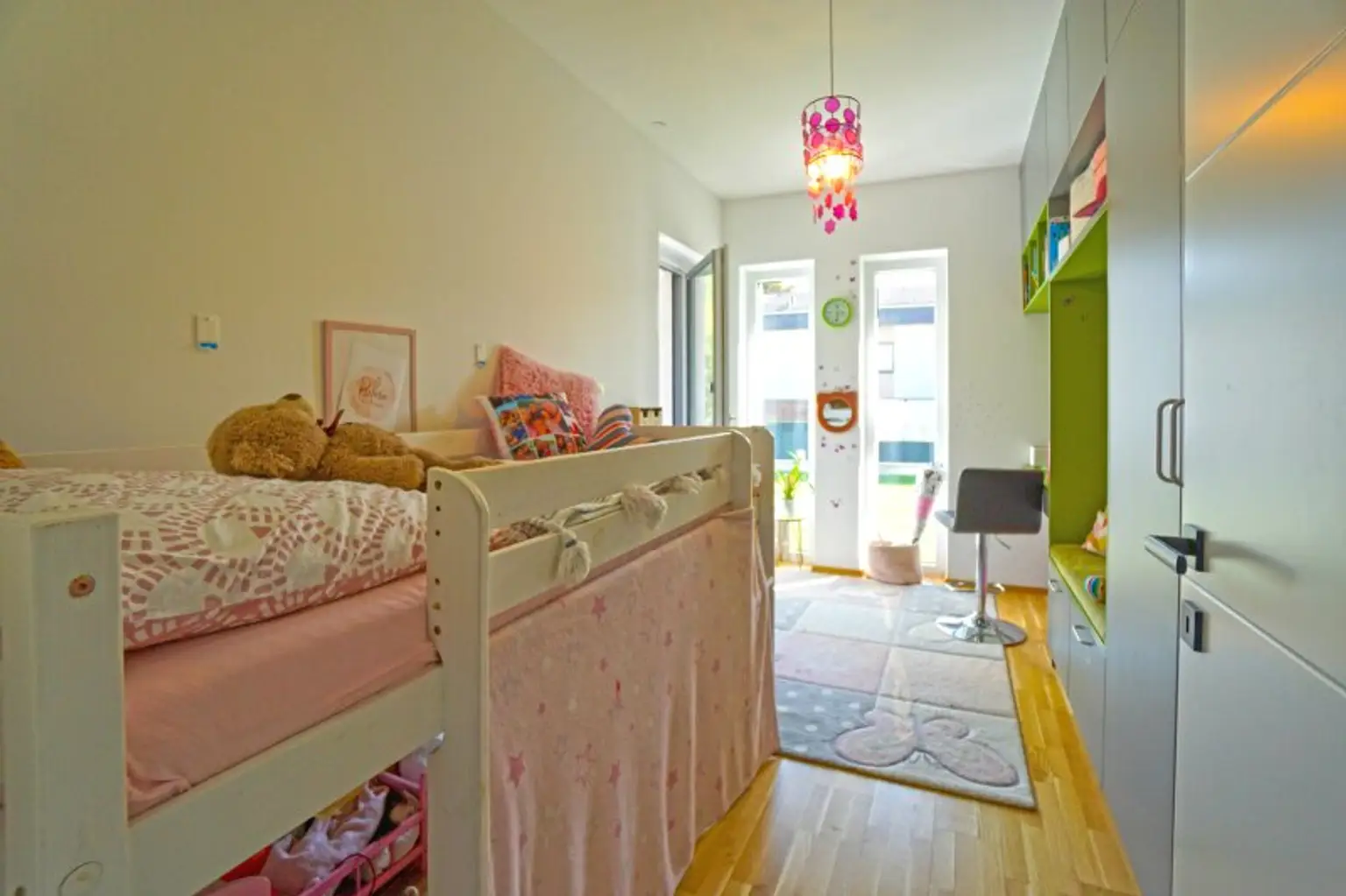 Perfekter Familienhit! Moderner Bungalow mit Pool in Wolfsgraben