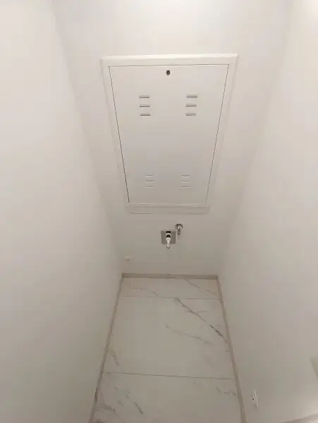 Moderne Dachgeschoss-Wohnung mit Freifläche in Bestlage! Nähe U4 Margaretengürtel & Pilgramgasse! Verfügbar ab 01.02.2026!