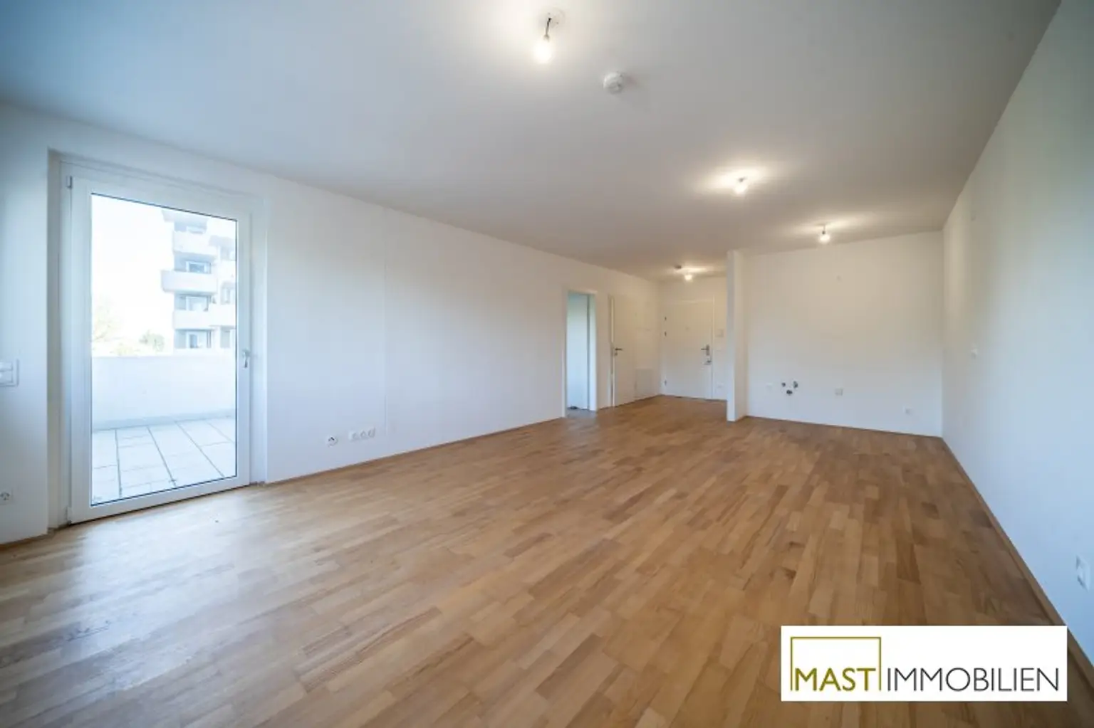 MIETKAUF - 2 Zimmer Wohnung mit Freifläche