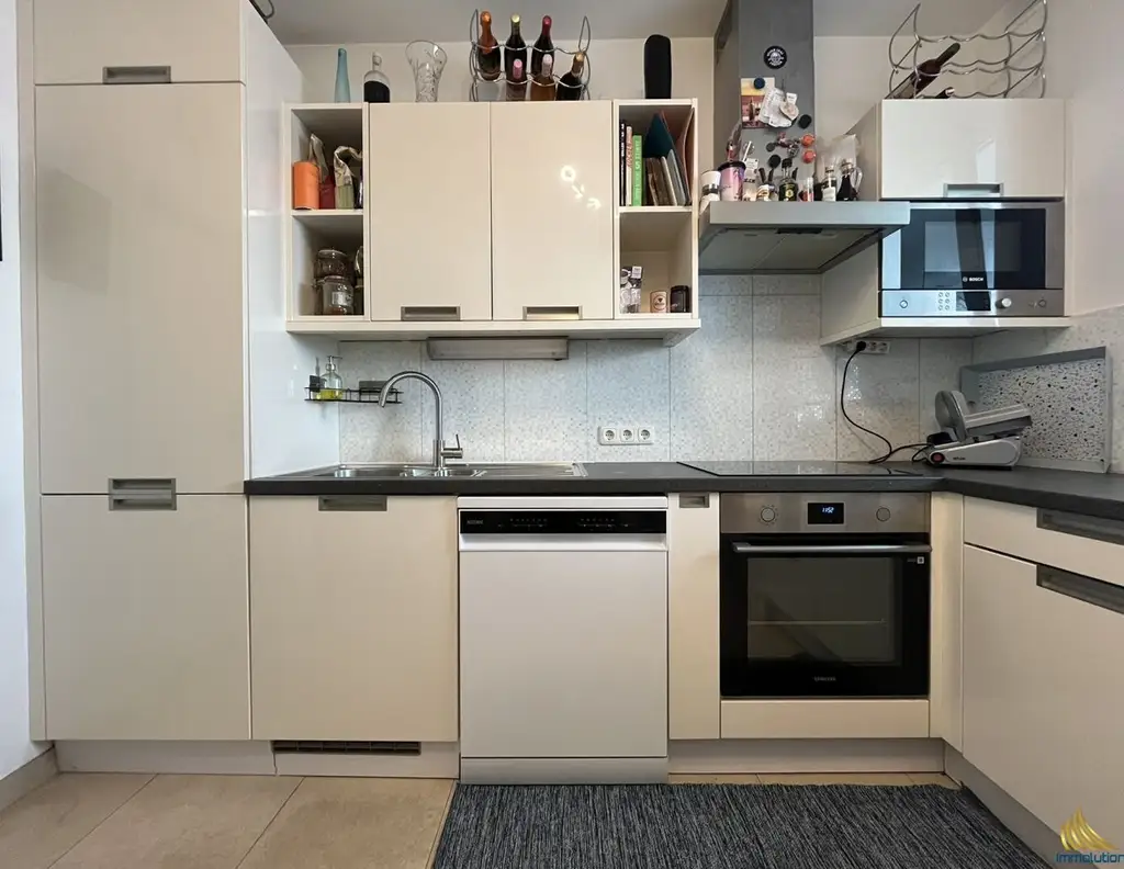 Traumhafte Maisonette-Wohnung in Linz: Renoviert, geräumig, mit Loggia, Garage und günstigen Betriebskosten!