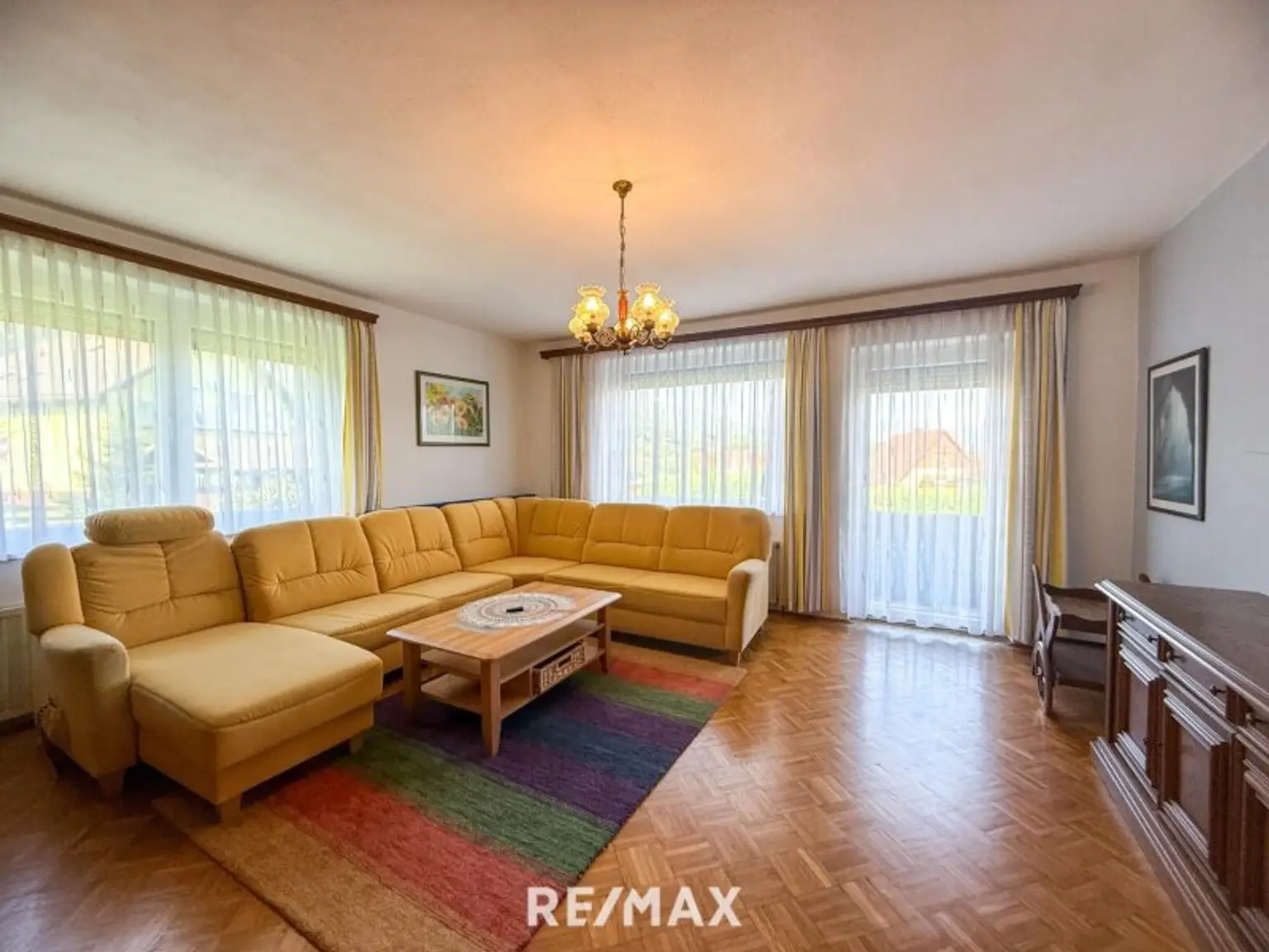 *** Gemeinschaftsprojekt oder Investment? Zwei Häuser, sechs Stellplätze, großes Grundstück in Toplage! ***