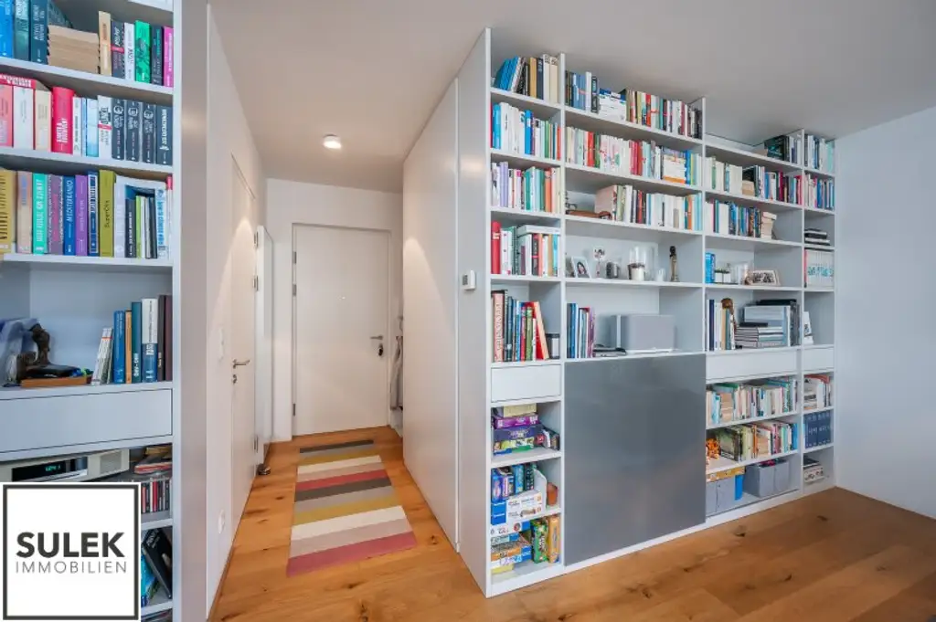 Einzigartige DG-Wohnung mit Loft-Charakter und Terrassen (rd. 165m²) inkl. atemberaubendem Fernblick