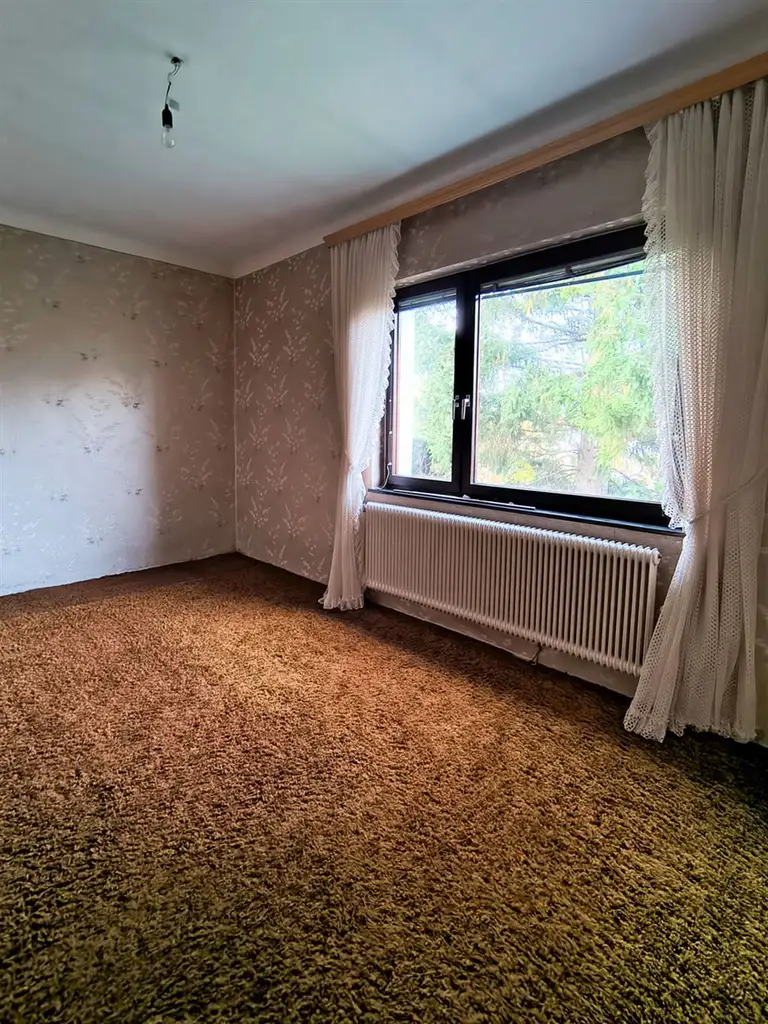 2380 Perchtoldsdorf/Nähe Wiener Stadtgrenze: Einfamilienhaus - Ruhig gelegenes, sonniges 1020m² Grundstück mit hohem Potenzial