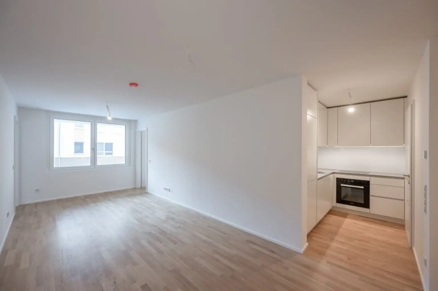 ++MOLLARD 50++ Moderne 3-Zimmer-Wohnung mitten im Herzen der Stadt (1/12)