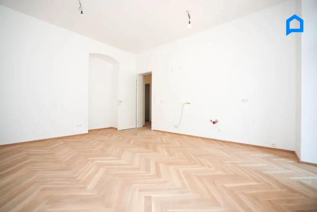 ERSTBEZUG, JETZT einziehen! Kernsanierter Albau mit modernster Ausstattung ab 41 m² -148m² Wohnfläche, 2-4 Zimmer plus Nebenräume, Etagen- und DG Wohnungen, Kurzzeitvermietung möglich !