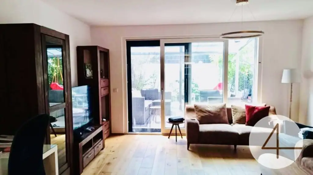 8Min zur U2 - 4-Zimmer Gartenwohnung - privater Eingang - sonnige Terrasse - Tiefgarage - ideale Infrastruktur