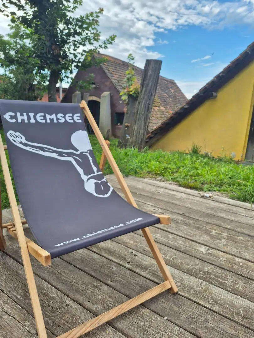 Aussen hinten Weinkeller 03 hoch