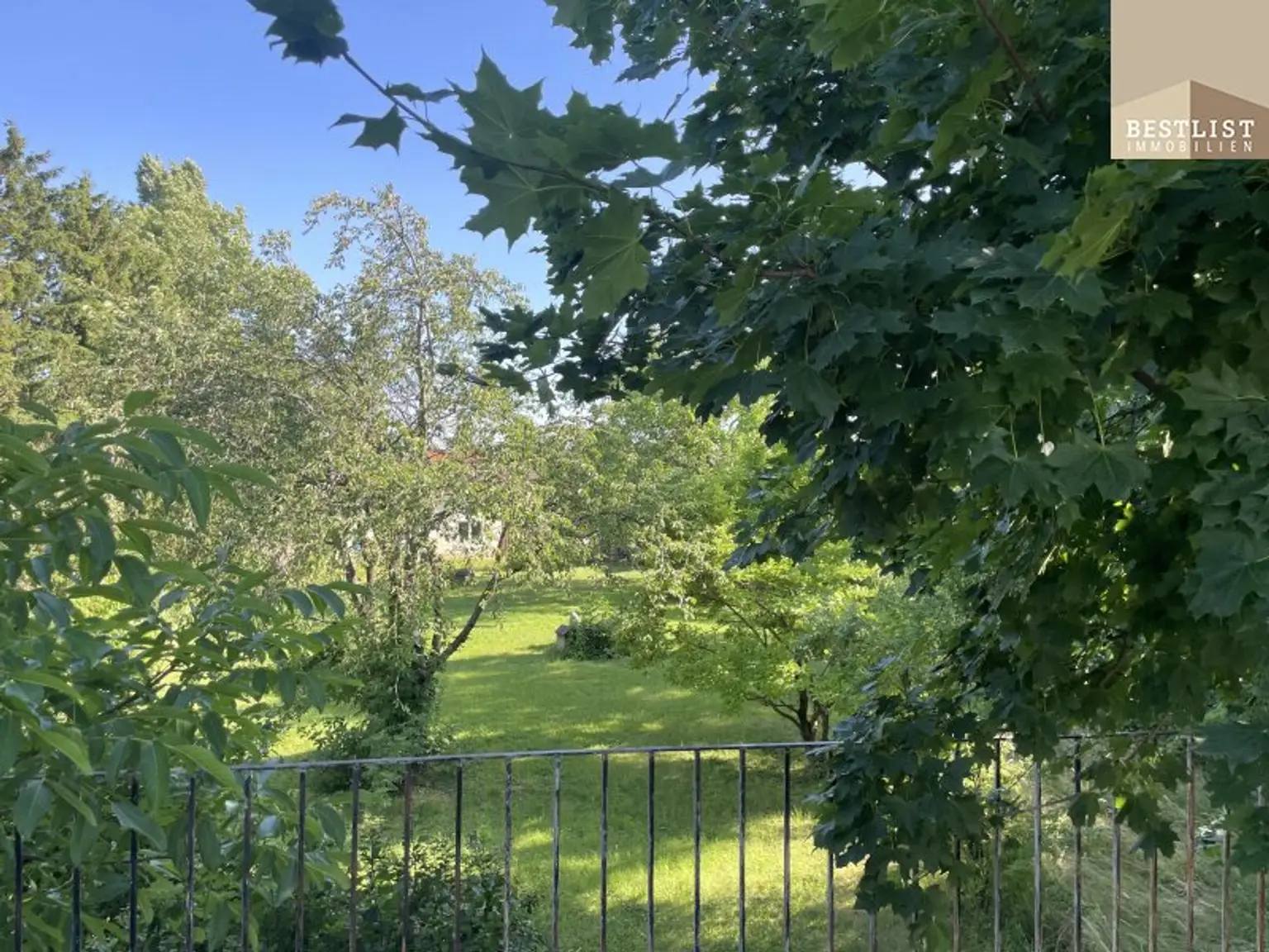 Haus mit Innenhof - Leesdorf