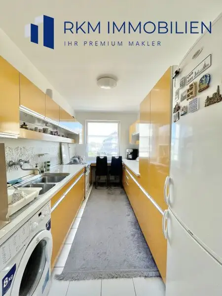 Helle 4-Zimmer Wohnung neben U3 Enkplatz