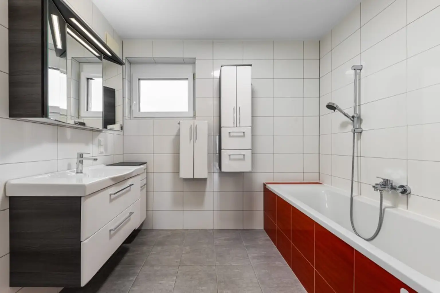 3-Zimmer Dachgeschosswohnung in Waidmannsdorf !