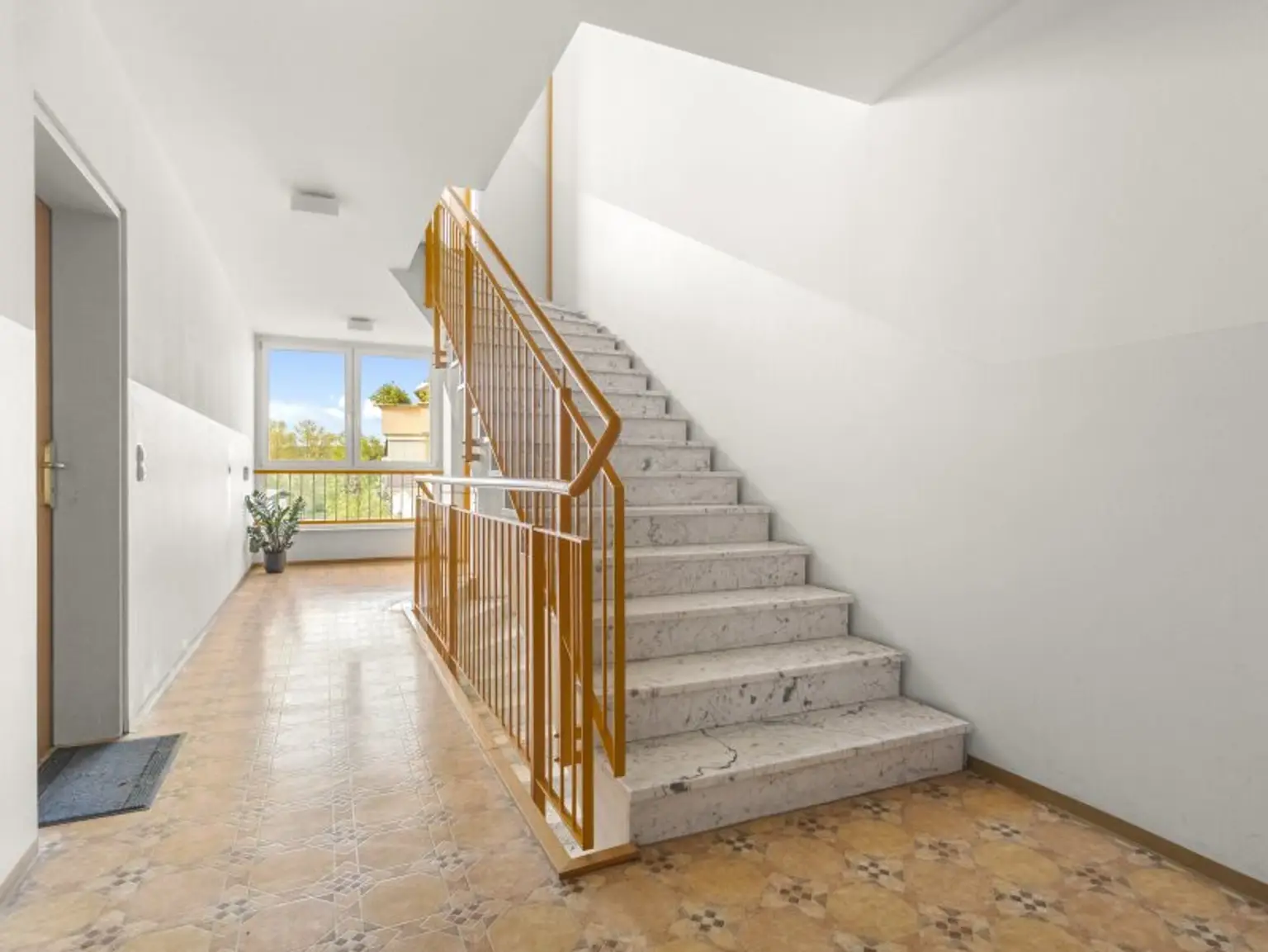 Schöne, sonnendurchflutete, ruhige und junge 94,00m² 3 Zi Wohnung in Viktring - Rekabachweg