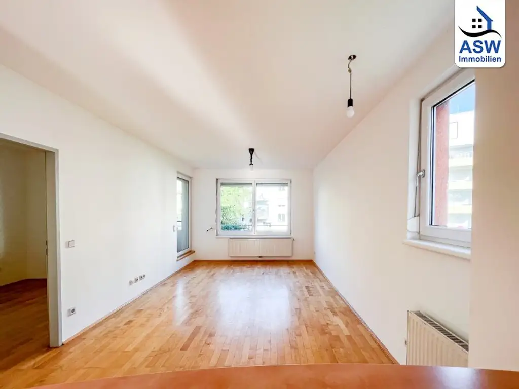 Schöne 2,5-Zimmerwohnung inklusive Küche mit schöner Loggia
