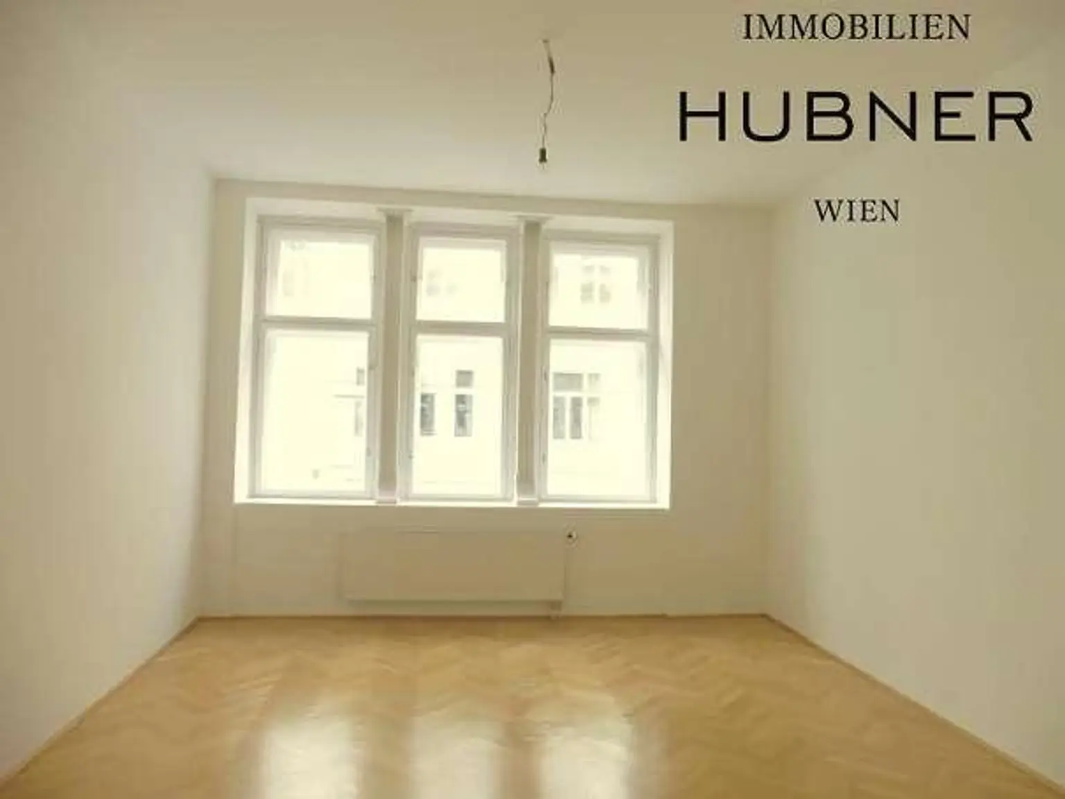 TUCHLAUBEN: Repräsentatives Altbaubüro in Top-Lage