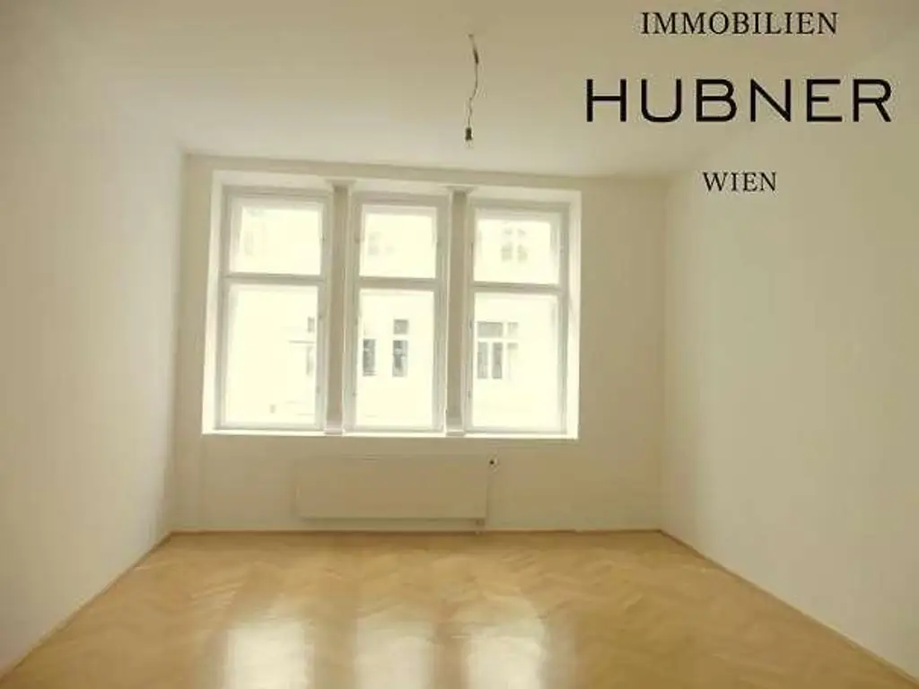 TUCHLAUBEN: Repräsentatives Altbaubüro in Top-Lage