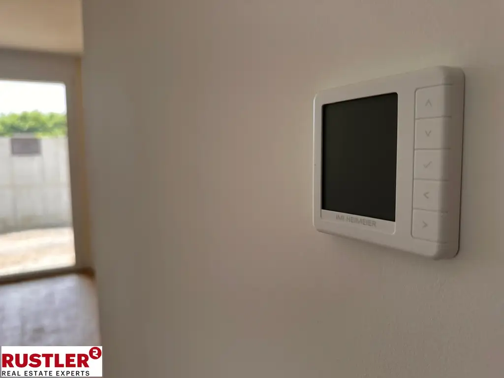 TRIVARA - Wohnen, wie man leben will - 2 Zimmer mit Garten E-04