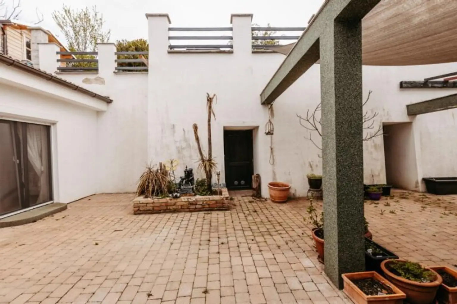 Gepflegtes, neu revitalisiertes  und liebevoll erhaltenes Landhaus. Natur, Sonne, Ruhe,  Seelenheil.