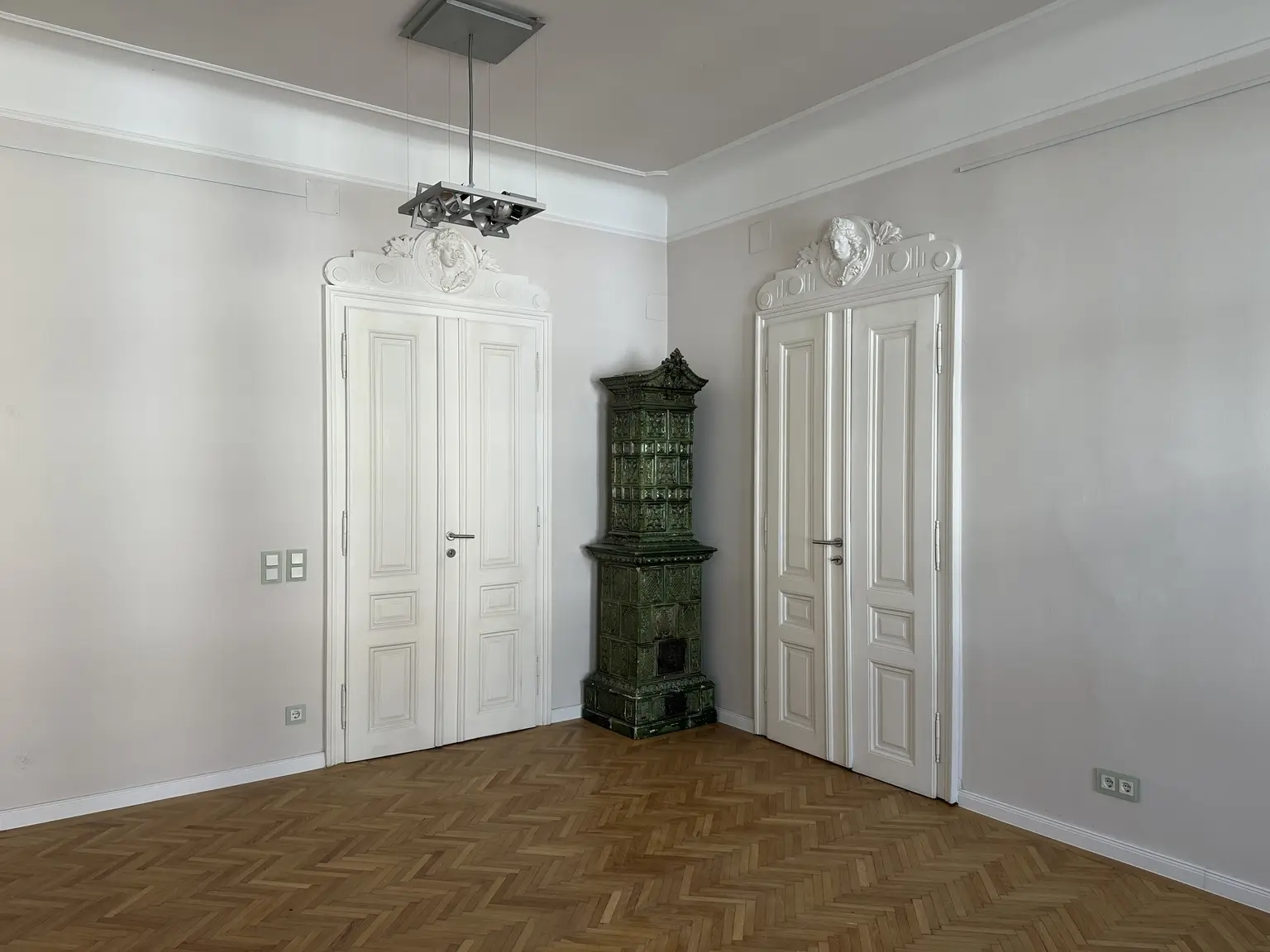 Altbautraum mit Balkon