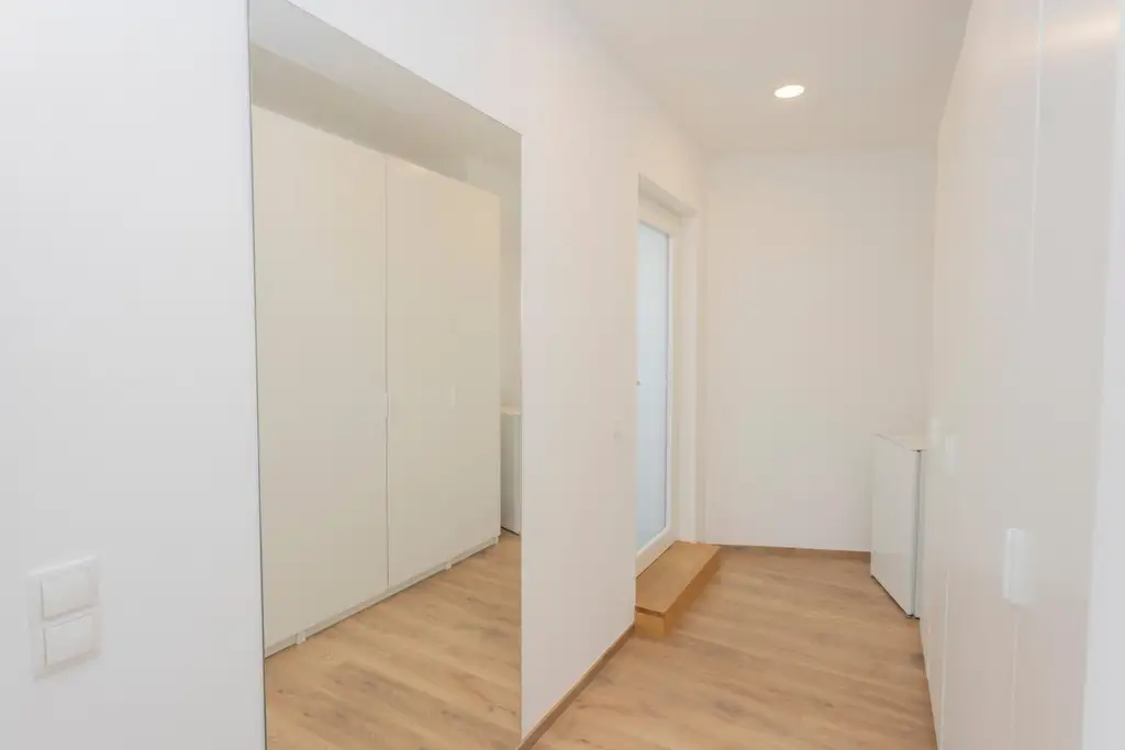 Exklusive Dachgeschoss-Maisonette mit 360° Wienblick und drei Terrassen - 1100 Wien