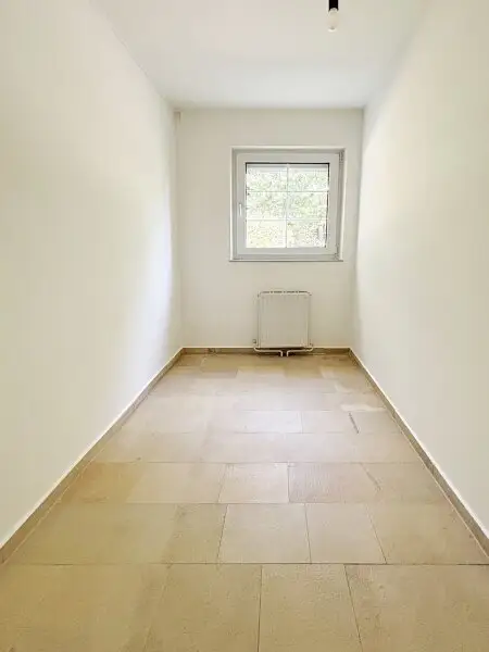 Ruhe-Oase in Mauer! Sonniges Reihenhaus mit 6 Zimmern, Garten und Garage!